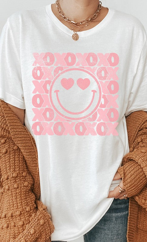 XOXO Heart Eyes Smiley Valentines Graphic Tee