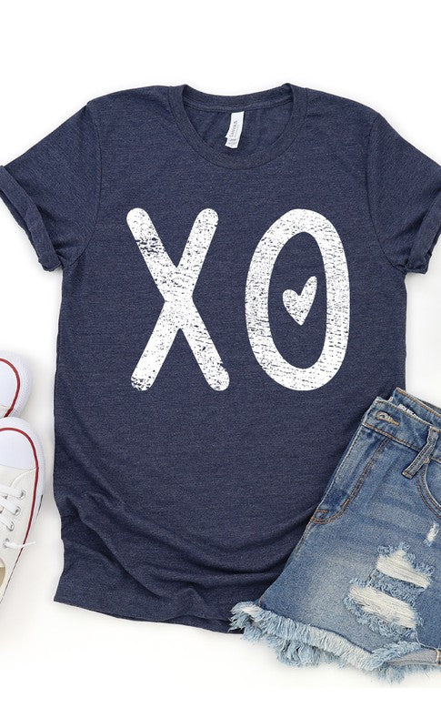 Distressed XOXO Heart Graphic Tee T-Shirt PLUS