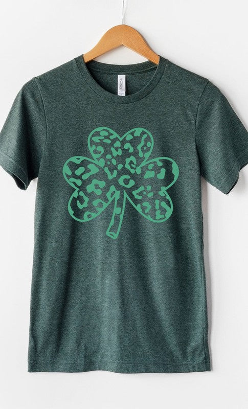 Green Leopard Clover Graphic Tee T-Shirt PLUS