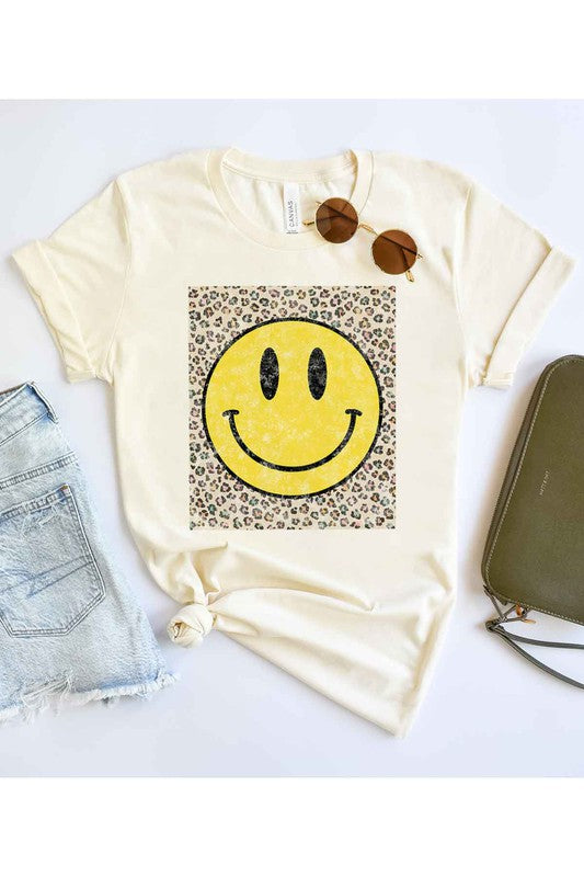 HAPPY LEOPARD GRAPHIC T-SHIRT