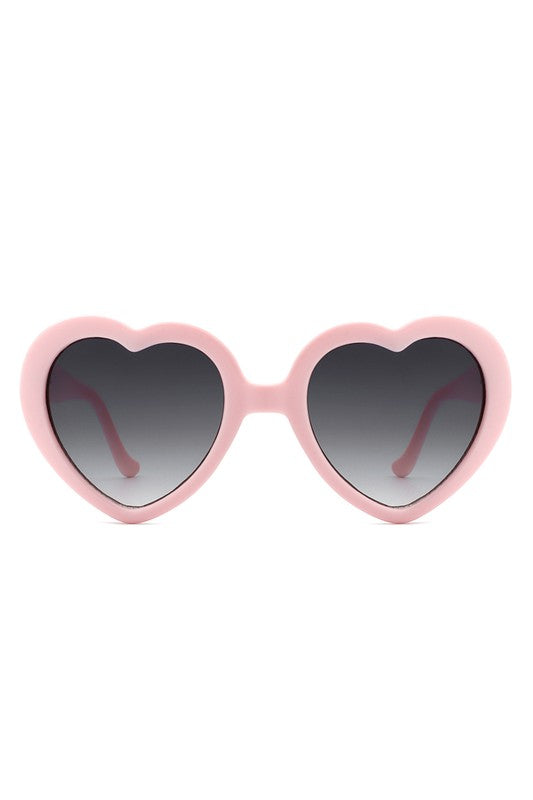 Playful Mod Clout Heart Shape Fashion Sunglasses