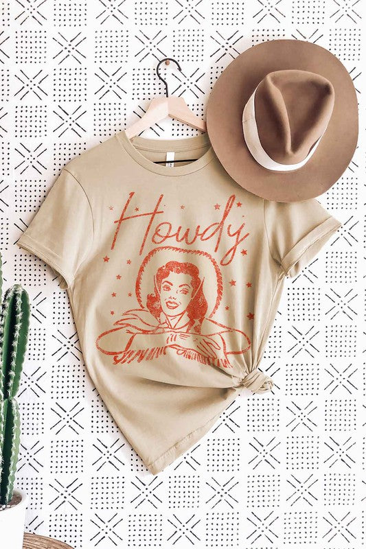 HOWDY COWGIRL GRAPHIC PLUS SIZE Tee T-Shirt / T-SHIRT