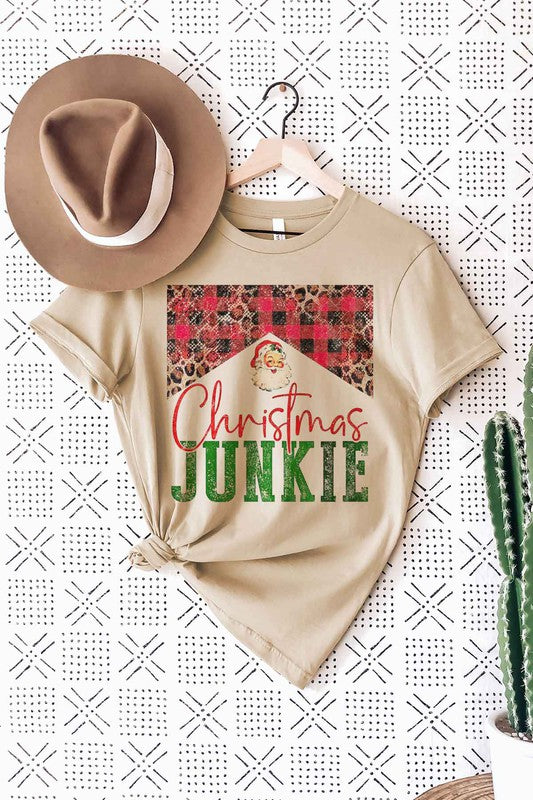 CHRISTMAS JUNKIE GRAPHIC Tee T-Shirt / T-SHIRT