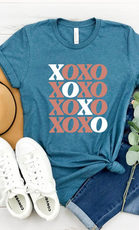 XOXO Repeat Graphic Tee T-Shirt PLUS