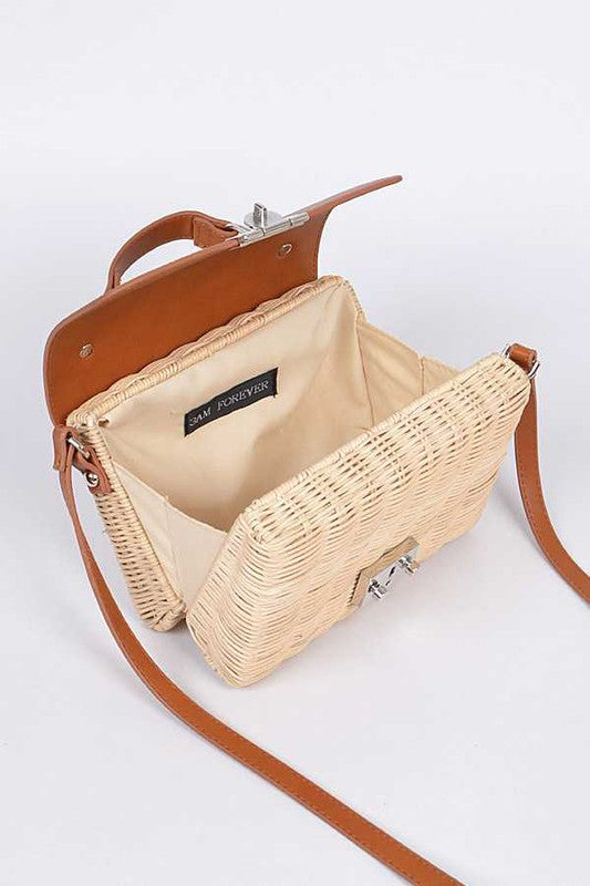 Contrast Flap Summer Straw Swing Bag