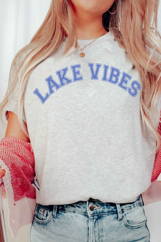 LAKE VIBES GRAPHIC T-SHIRT