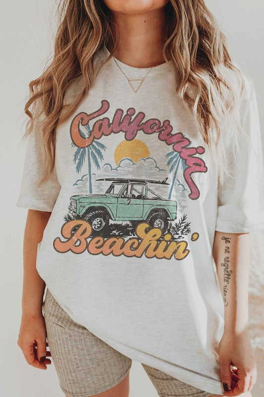 CALIFORNIA BEACHIN' GRAPHIC T-SHIRT