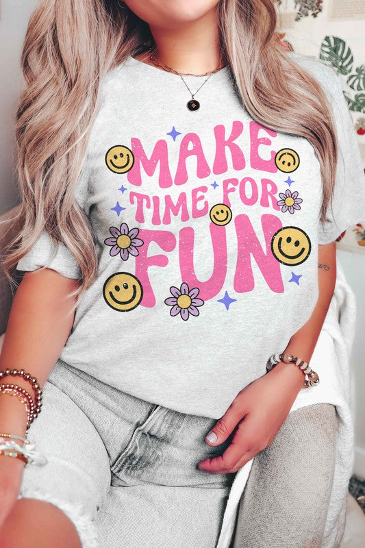 MAKE TIME FOR FUN HAPPY FACE GRAPHIC T-SHIRT