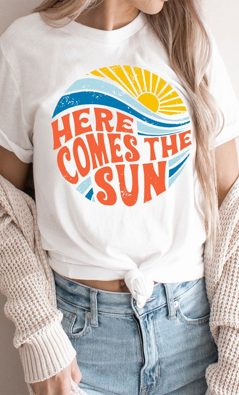 Here Comes The Sun Circle Graphic Tee T-Shirt PLUS