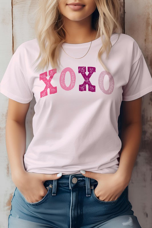 Xoxo Vibes Retro Valentine Graphic Tee