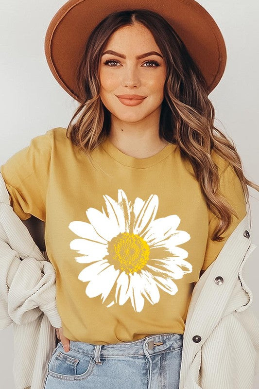 Daisy Graphic Tee