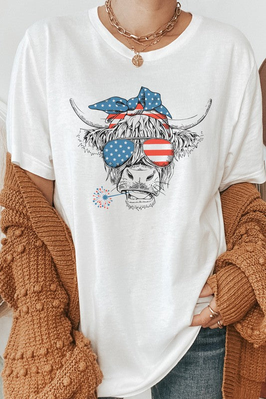 Patriotic Highland Cow American Flag Graphic Tee T-Shirt