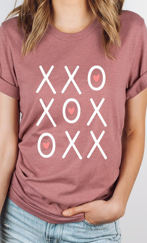 XOXO Heart Tic Tac Toe Valentines Day Graphic Tee T-Shirt