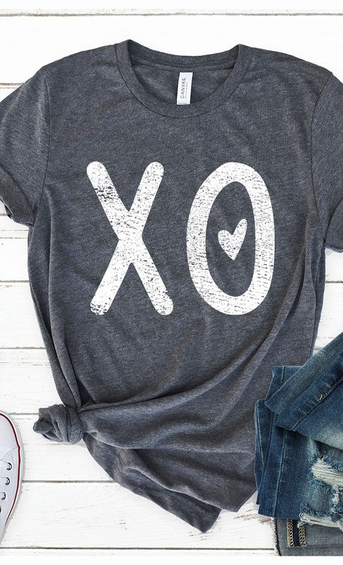 Distressed XOXO Heart Graphic Tee T-Shirt PLUS
