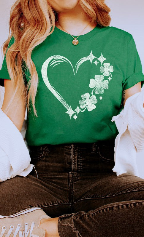 Distressed Clover Heart St Patricks Graphic Tee T-Shirt