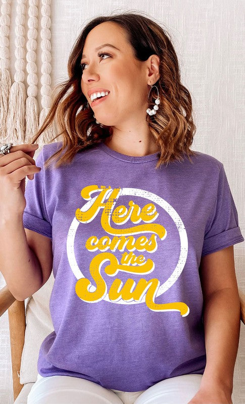 Retro Here Comes the Sun Graphic Tee T-Shirt