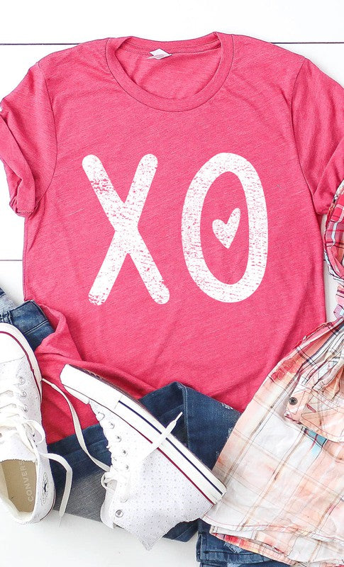 Distressed XOXO Heart Graphic Tee T-Shirt PLUS