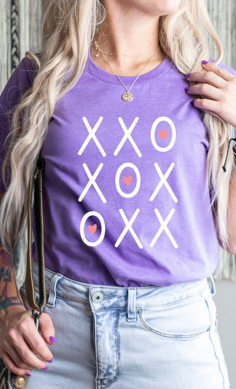 XOXO Heart Tic Tac Toe Valentines Day Graphic Tee T-Shirt