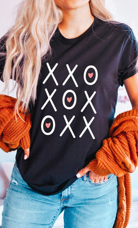 XOXO Heart Tic Tac Toe Valentines PLUS Graphic Tee T-Shirt