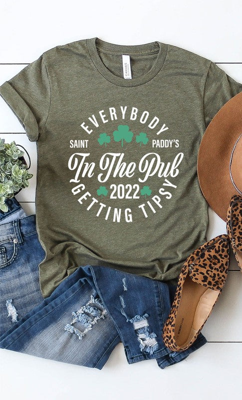 In The Pub Graphic Tee T-Shirt PLUS