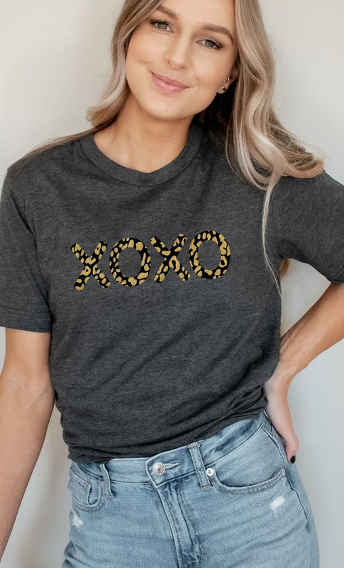 Metallic Gold Leopard Print XOXO Graphic Tee T-Shirt