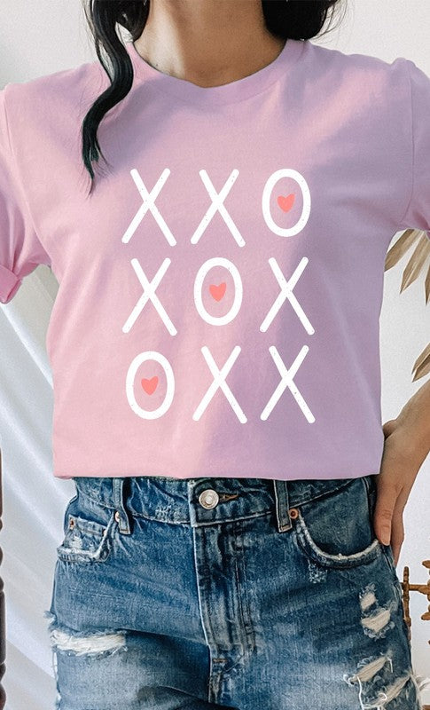 XOXO Heart Tic Tac Toe Valentines Day Graphic Tee T-Shirt