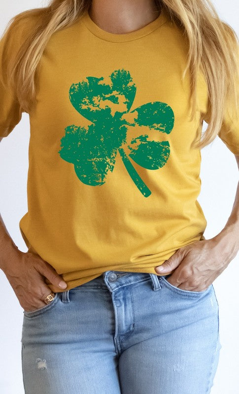 Retro Distressed Clover PLUS SIZE Graphic Tee