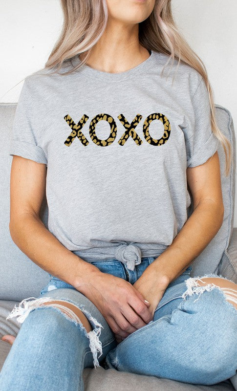 Metallic Gold Leopard Print XOXO Graphic Tee T-Shirt