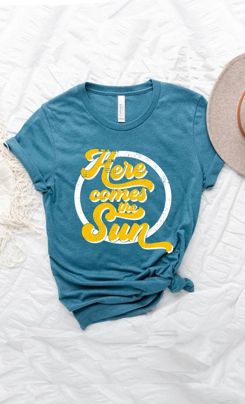 Retro Here Comes the Sun Graphic Tee T-Shirt