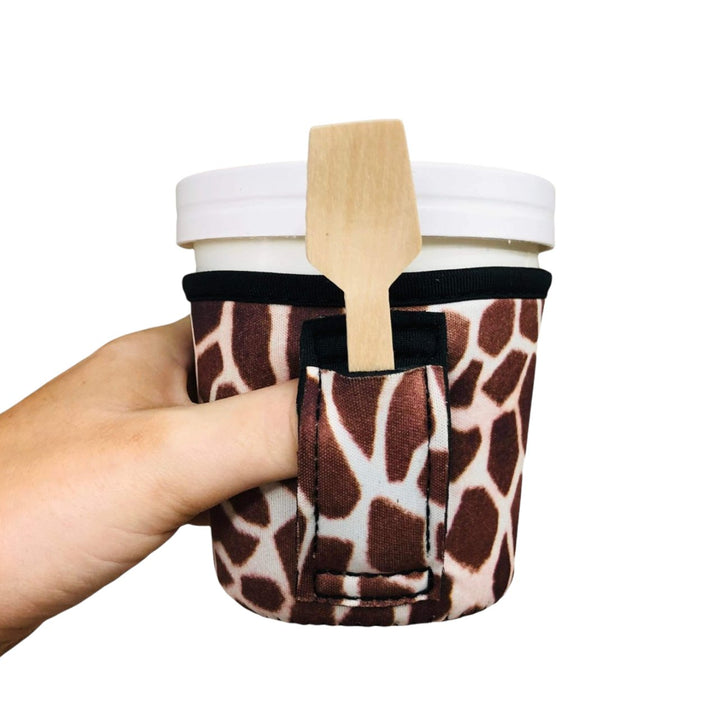 Giraffe Pint Size Ice Cream Handler™